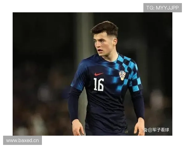 格里兹曼在欧洲杯上的表现稳健，展现了他的传奇实力与赛场掌控能力。