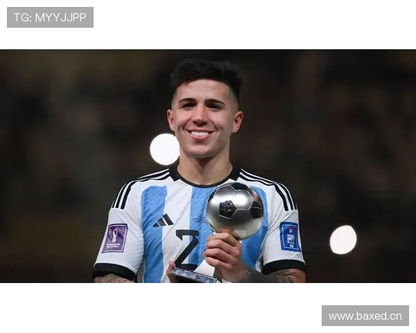 图赫尔战术失误解析：球队状态回暖但关键时刻未能逆转局势